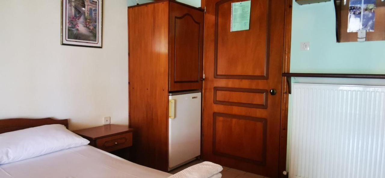 Apartments Erato เนออส ปันเตเลโมนาส ภายนอก รูปภาพ
